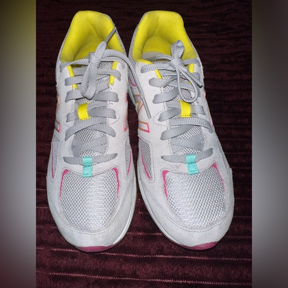 New Balance Rainbow Gray - Picture 3 of 9